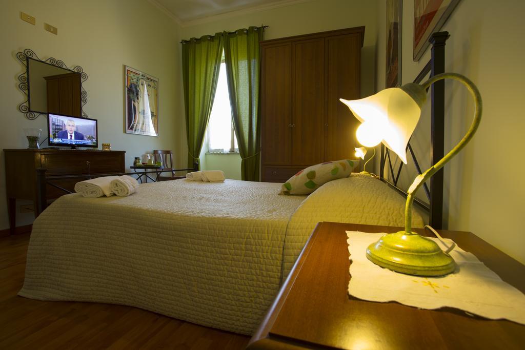 روما Laterano Inn الغرفة الصورة